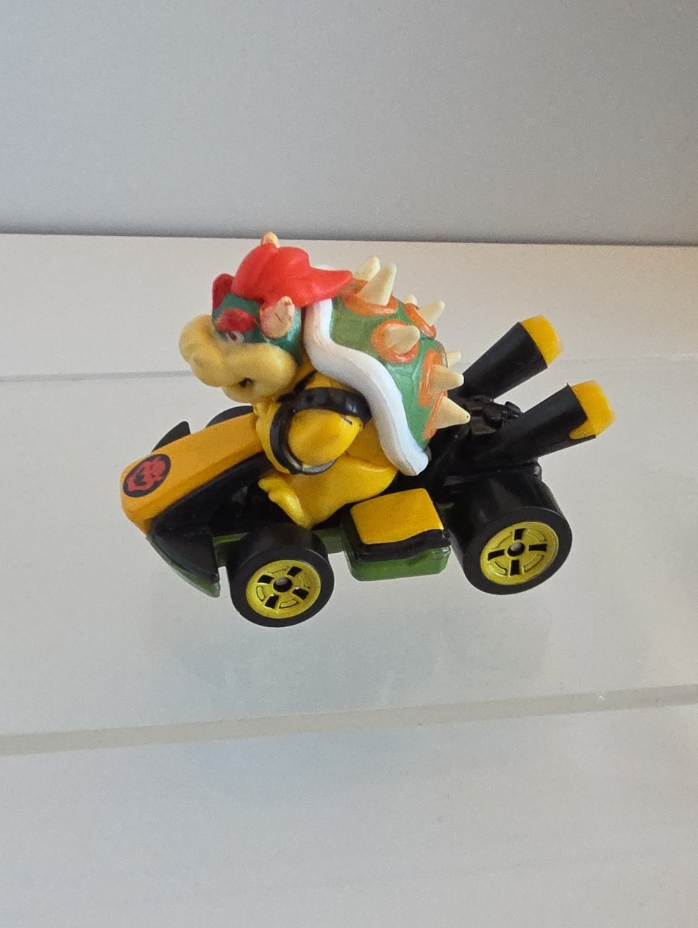 Hot Wheels Mario Kart Bowser Standard Kart Die-cast Car 2018
